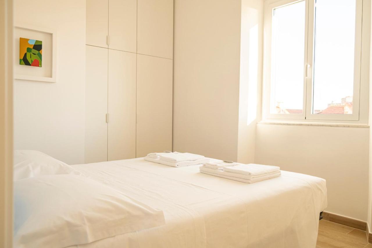 Noliday Riviera Sea View Luxury Apartment ภายนอก รูปภาพ